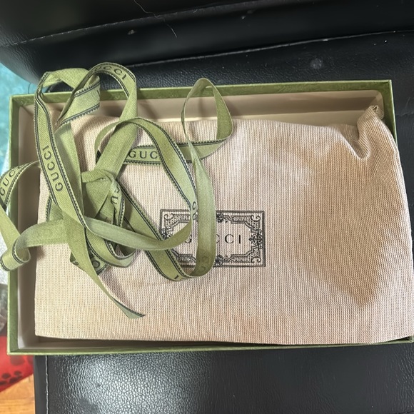 Brand new authentic Gucci WOC - Picture 5 of 6